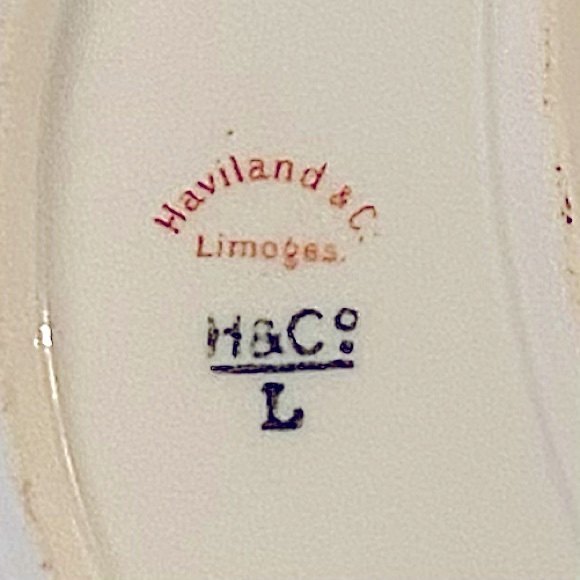 8 Antique Haviland Limoges Bone Dishes - Picture 2 of 4